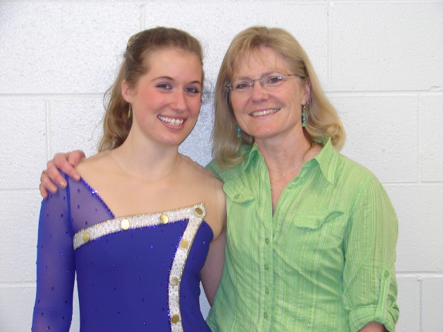 Lauren Kelly and her mom